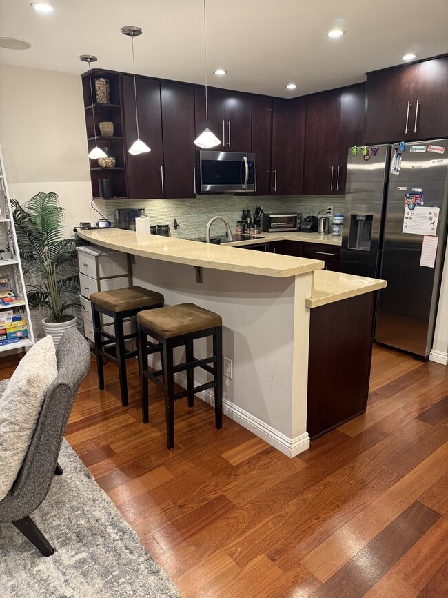 Kitchen - 4130 Porte de Palmas Unit 7