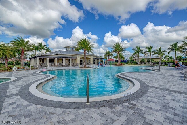 Photo - 2672 Vine Ave