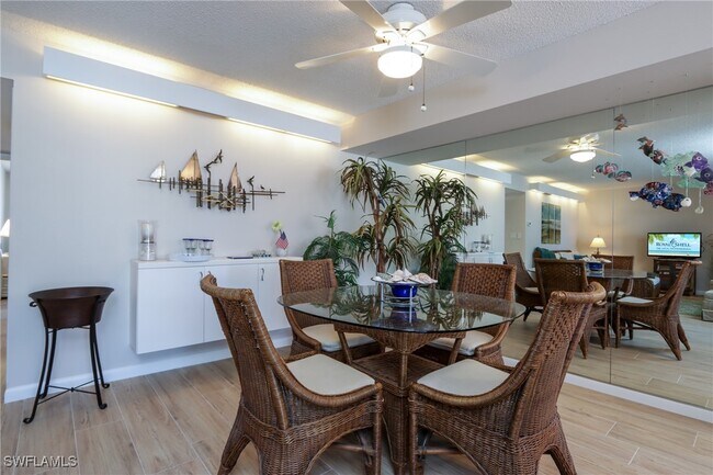 Photo - 25750 Hickory Blvd Unidad 258