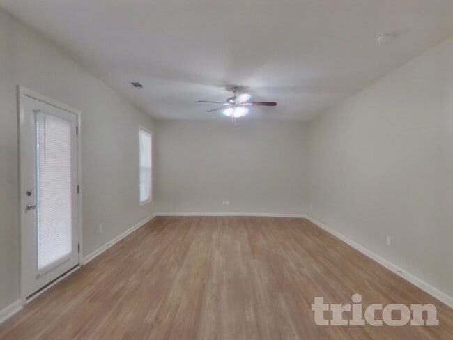 Photo - 2017 Rockycreek Ln