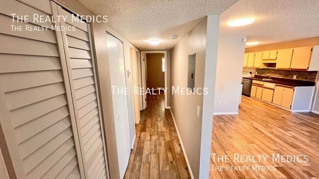 Photo - 836 W Rosewood Ln