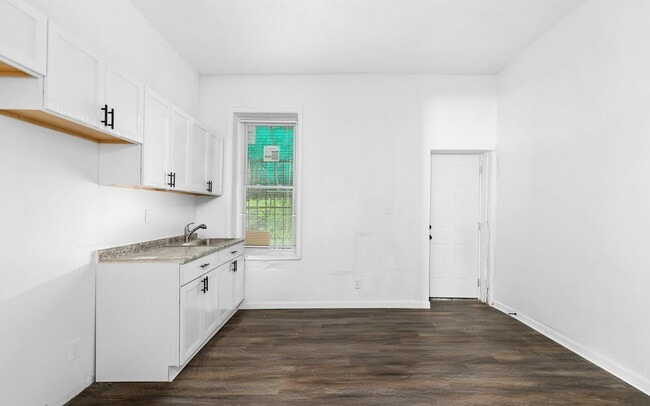 Photo - 4818 Cote Brilliante Ave