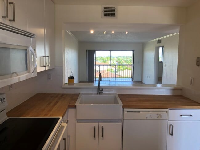 Photo - 10145 NW 9th Street Cir Unit 7-503