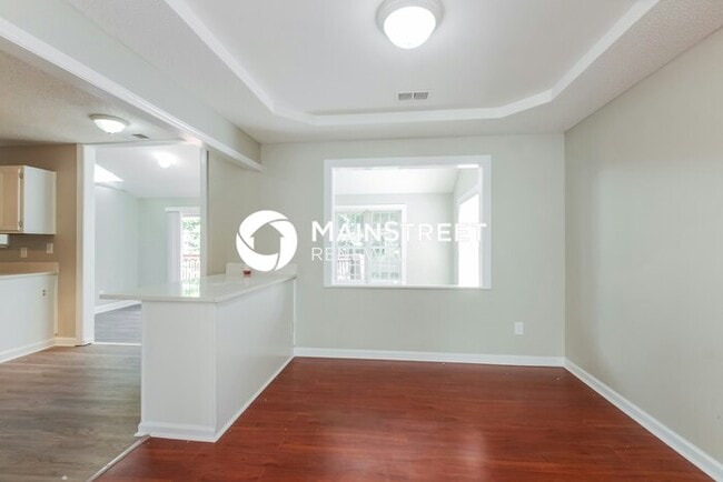 Photo - 4 Bedroom Pet-Friendly Home in Charlotte, NC with Main Street Renewal