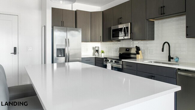 1007 S Mint St Unidad 817