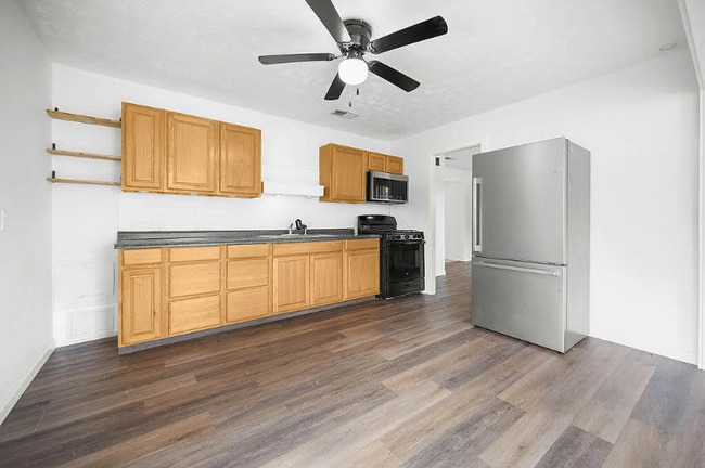 Photo - 1112 Anderson Dr