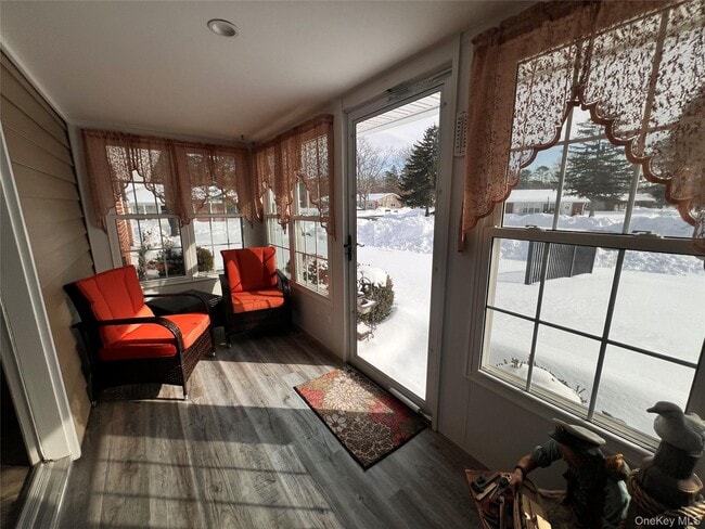 Photo - 44 Trent Ct Unit B