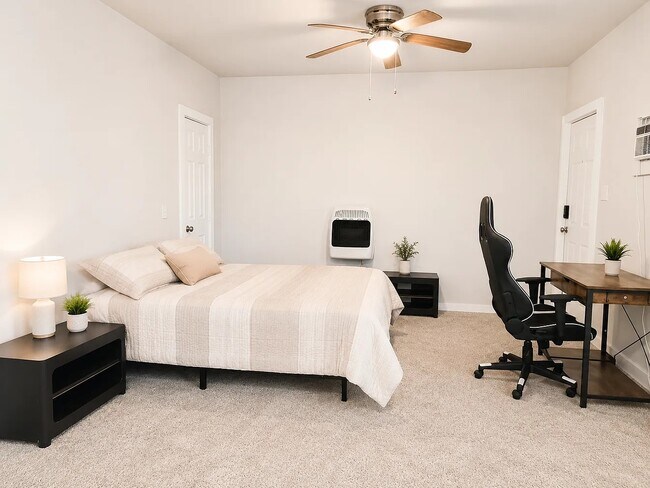 Photo - 1409 Moore St Unit 1