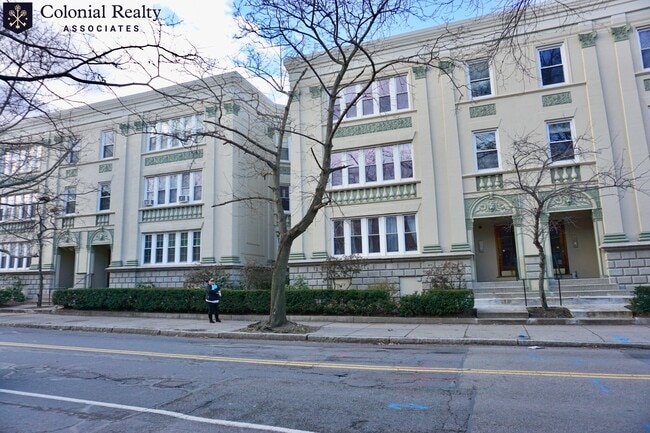 Photo - 72 Egmont St Unit 2