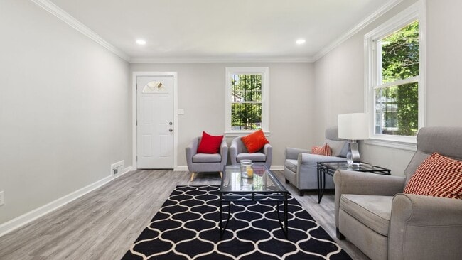 Photo - 4118 Byers St