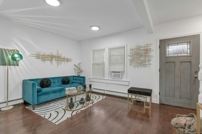 Photo - 196 2nd St Unit 1