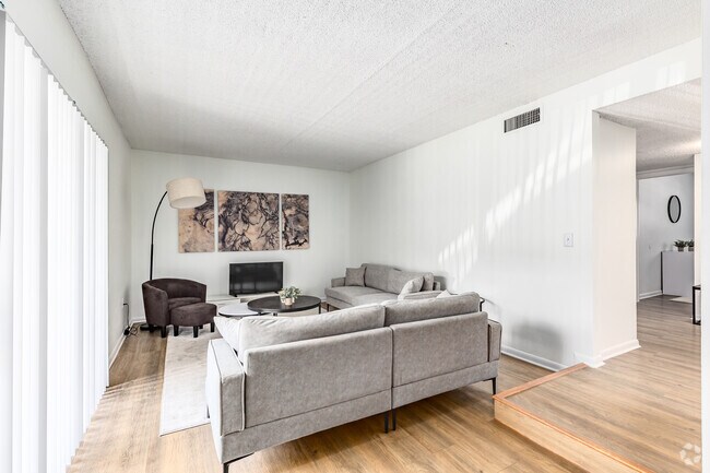 2 BR, 1 BR - 950SF - Living Room