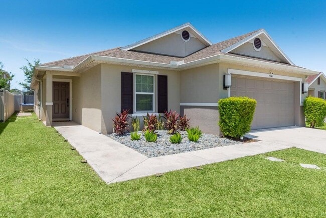 Photo - 5940 NW Pine Trail Cir