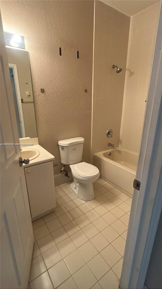 Photo - 2551 SE 16th Terrace Unit 104