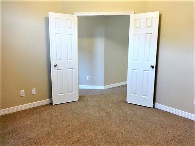 Building Photo - 19072 Hammer Ln