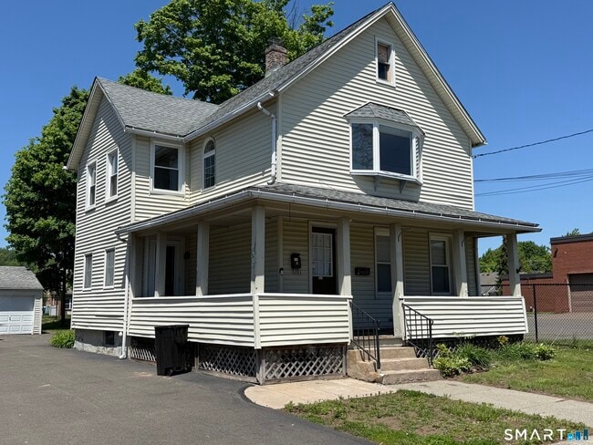 Building Photo - 58 Washington St Unit 2