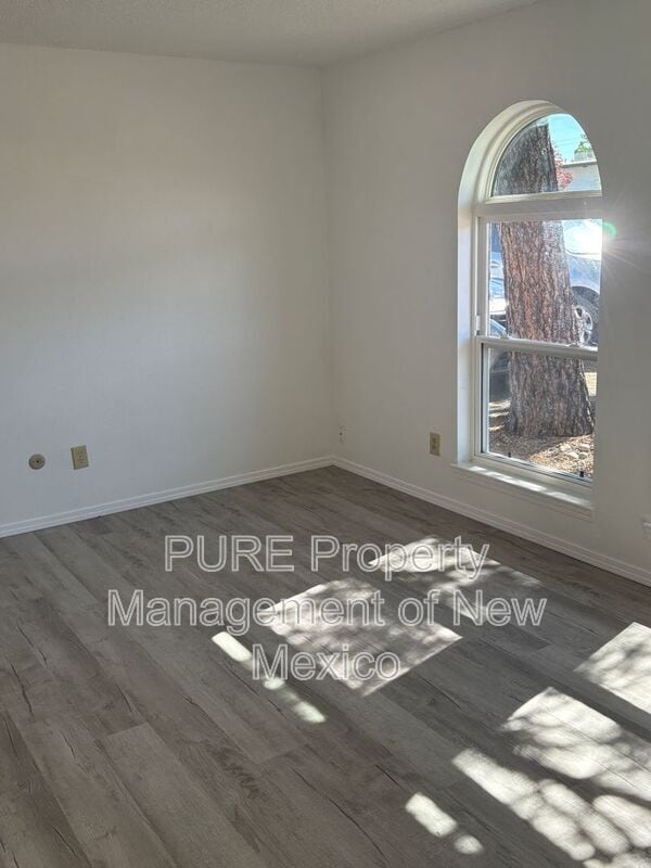 Photo - 2701 Texas St NE Unidad #A