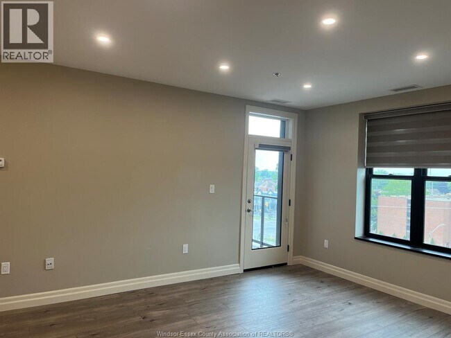 Photo - 531 Pelissier St Unit 206