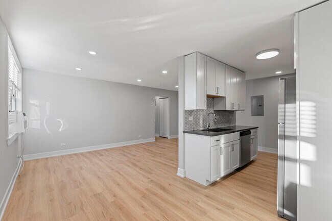 Photo - 530 W Aldine Ave Unidad 517