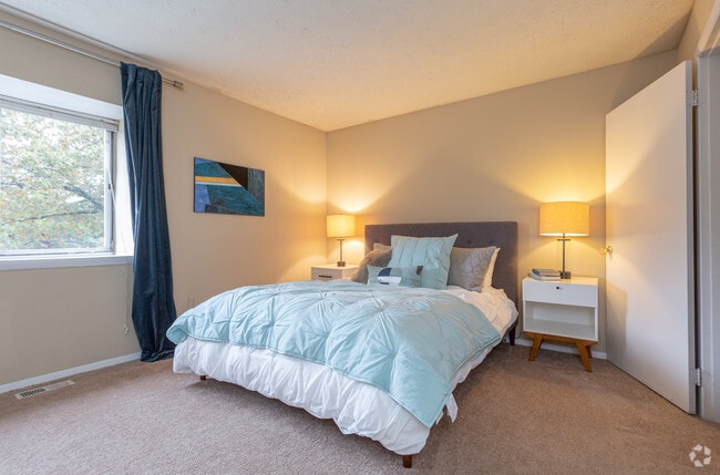 2BR, 1.5BA - 1,235 SF
