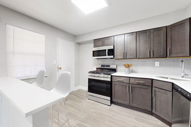 Photo - Royal Gardens