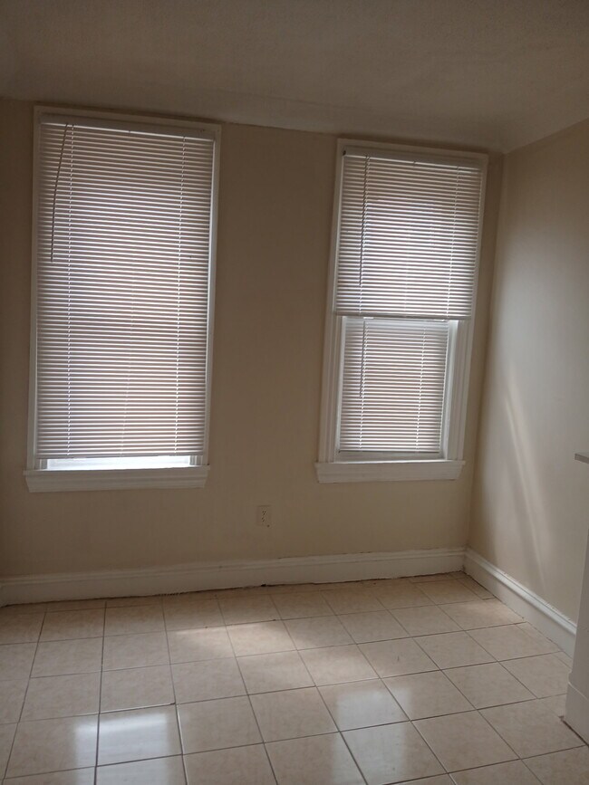 Photo - 2533 N Water St Unit 1