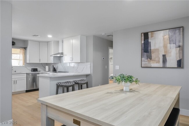 Photo - 6990 W Richmar Ave