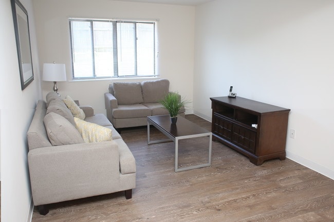 Photo - University Forum