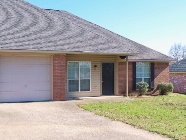 Lindale ISD! Beautiful 3 Bedroom, 2 Bath D... - Lindale ISD! Beautiful 3 Bedroom, 2 Bath D... Casa