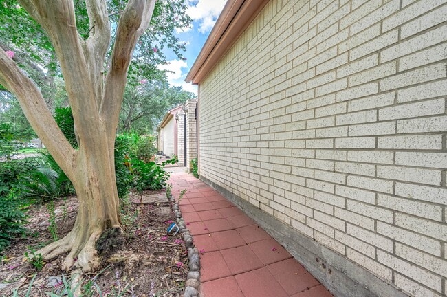 Photo - 12302 Piping Rock Dr