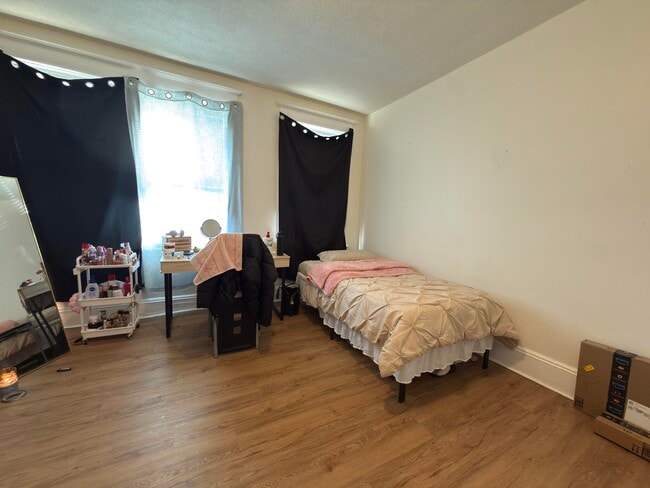 Photo - 56 Park Vale Ave Unidad 9