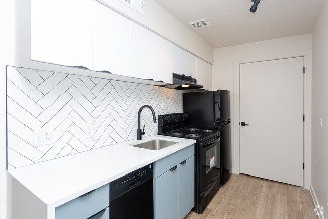 1BR, 1BA - 595 SF - Century at Sugar House