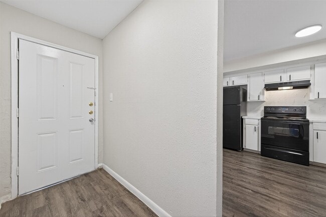 Photo - 427 Hollyvale Dr Unit 20