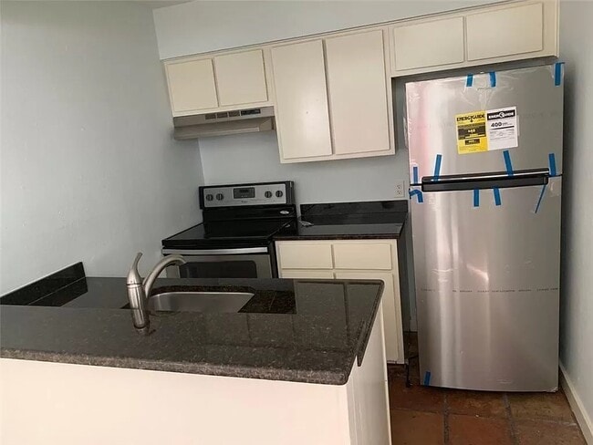 Photo - 2609 E Cesar Chavez St Unit 102