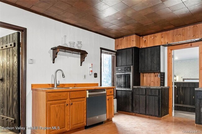 Photo - 378 Broadway Unit 1