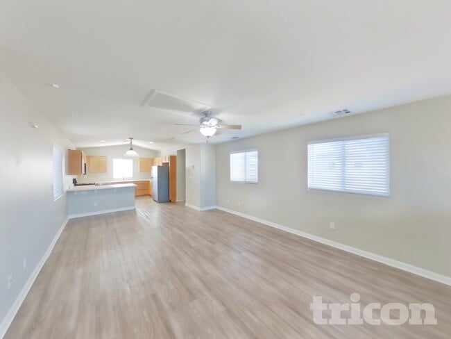 Photo - 3613 E Carisbrook Dr