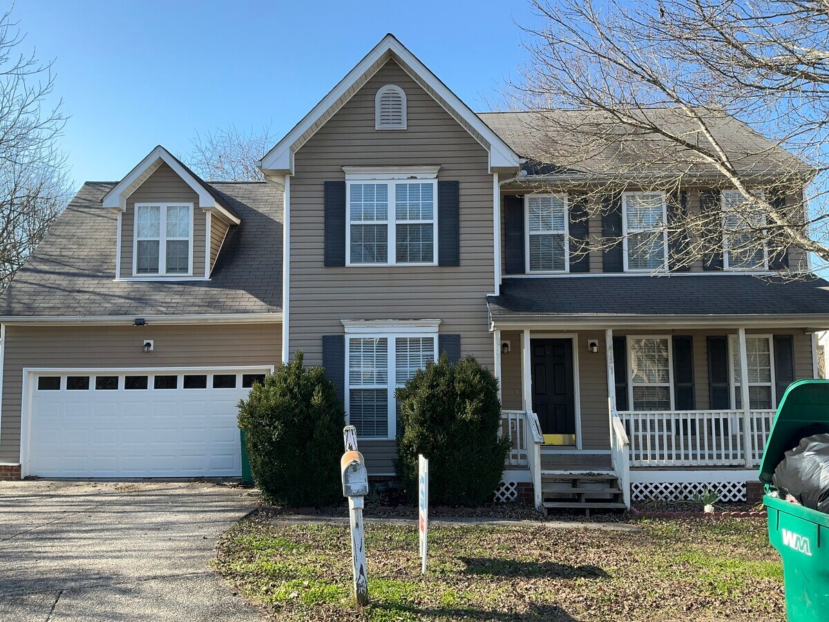 Photo - 1620 Harrison Way