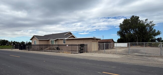 Photo - 4410 S Holt Rd