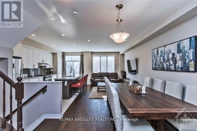 Photo - 2500 Waterlilly Way