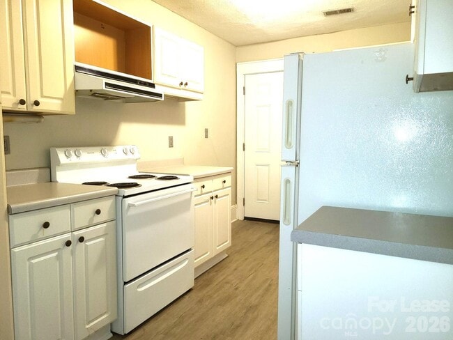 Photo - 1623 Fountain View St Unit 4
