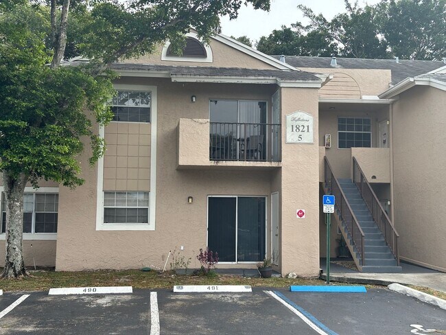 2 Bedroom Condo in Reflections - Pembroke ... - 2 Bedroom Condo in Reflections - Pembroke ...