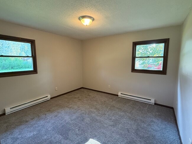 Photo - 1820 Oliver Ct