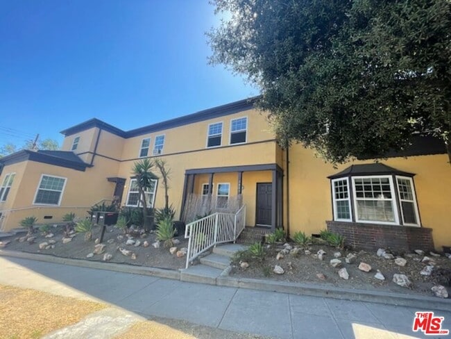 Building Photo - 3207 Griffith Park Blvd