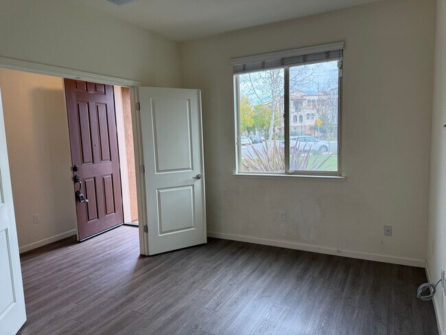 Photo - San Jose Comfort, Convenience and Location