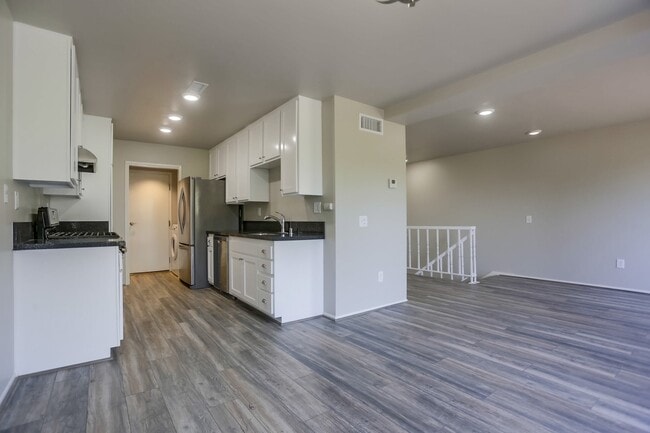 Photo - 2 Bedroom Oceanside Condo, with Private Ya...