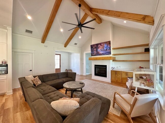 Photo - 15849 Avery Ln