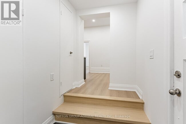 Photo - 457 D'Arcy St Unit 3