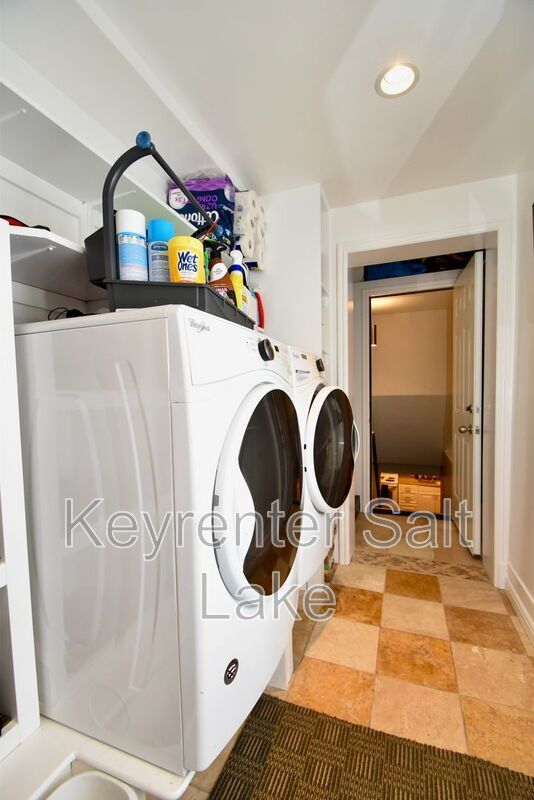 Photo - 2689 E Barbey Dr