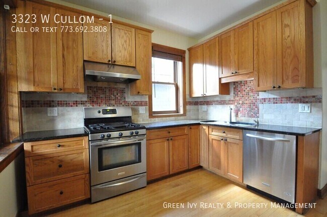 Awesome Albany Park, 2 bed/1 bath with Hea... - Awesome Albany Park, 2 bed/1 bath with Hea... Apartment Unit 1