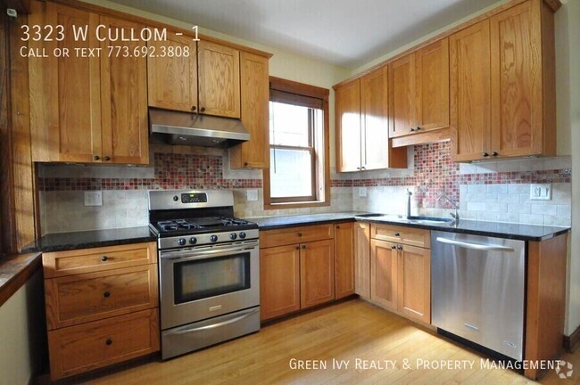 Building Photo - Awesome Albany Park, 2 bed/1 bath with Hea... Unit 1 Rental